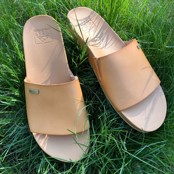 Reef Shoes - REEF Cushion Scout Women’s Vegan Leather Slide Scandals in Sand